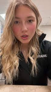 Jana Bumgarner's Instagram, Twitter & Facebook