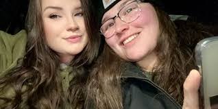 Elizabeth Vrooman's Instagram, Twitter & Facebook