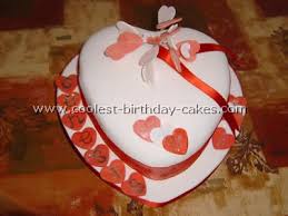 The color red and 'heart' shape is quite common among all valentines theme cakes. Romantic Homemade Valentine Cakes And How To Tips