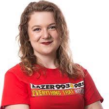 Jessica Cothren's Instagram, Twitter & Facebook