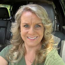 Any recommendations for a good barn vacuum with attachments for getting  into small spaces as well as the floor etc? No leaf blowers