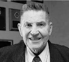 Marshall Lyons's Instagram, Twitter & Facebook