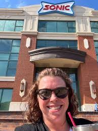 Ashley Rhoten's Instagram, Twitter & Facebook