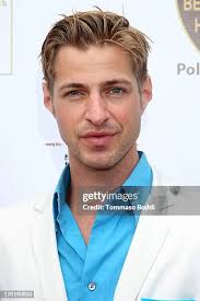 Actresses Shayna Brooke Chapman and Mikayla Shae Chapman attend the... News  Photo