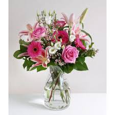This Perfectly Pink Bouquet Has Recently Been Approved By Good Housekeeping So You Ll Have Peace Of Mind That Yo Flowers Delivered Romantic Flowers Flowers Uk