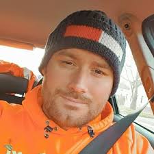 Kris burton (@Krisbur79712664)