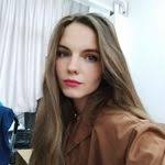 Anna Vereen's Instagram, Twitter & Facebook