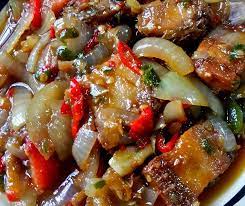 Makan dengan telur mata goyang dan cili potong kicap memang cukup padu! Resepi Ikan Terubuk Masin Masak Sambal Cili Api Resepi Bonda