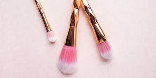 Aber nur wenige kunden nutzen das angebot. Grosses Pinsel 1x1 Welchen Pinsel Verwende Ich Wofur Beautypunk