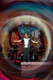 Image result for tbn:ThJbLJ9iWaHS_M::www.amrdiab.net/wallpapers/AmrDiab_Net_Kammel%2520(6).jpg