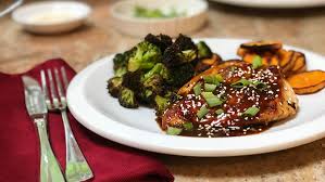 Jan 16, 2015 · this is elaine's favorite chicken feet recipe. Review Of Hellofresh S Sriracha Cha Cha Chicken With Hoisin Roasted Sweet Potatoes And Broccoli Hellofresh Kit Recipe Review No Recipe Required