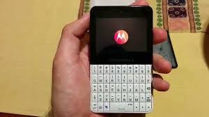 Motorola EX119 - YouTube