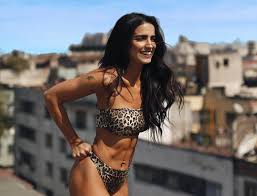 Barbara del regil (video detrás de cámaras). Barbara De Regil Muestra Que Tiene Panza