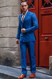 Efficace, beau et sobre, le costume gris foncé est une option souvent retenue au moment de passer un entretien d'embauche. Acheter Un Costume Gris Anthracite Pour Homme Pas Cher En Ligne Top Prix