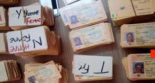 L'opération d'enrôlement pour les nouvelles cartes nationales d'identité en côte d'ivoire vient d'être officiellement lancée. La Nouvelle Carte Nationale D Identite Et Ses Avantages Presentes Aux Prefets Ivoiriens 7info