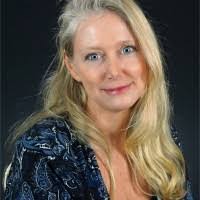 Luisa Johnston's Instagram, Twitter & Facebook