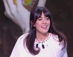 In this music collection we have 26 wallpapers. Nolwenn Leroy Ce Ventre Tres Tres Arrondi Qu Elle A Tente De Nous Cacher