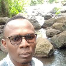 Tahadhari: Kamwe usitumie mawakala, watakulia pesa yako bure na waweza  kukupa cheti cha bandia. Rita pekee ndio inahusika na kutoa huduma za  usajili (vizazi, vifo, ndoa, talaka, kuasili watoto), ufilisi (kampuni, watu