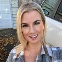 Emily Bohn's Instagram, Twitter & Facebook