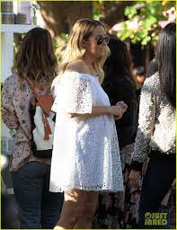 Lauren Conrad Shows Off Her Growing Baby Bump At Fashion Event Photo 3852788 Lauren Conrad Pregnant Pictures Just Jared