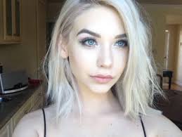 Blonde girl with green eyes and a sweater. Ig Yasmandy White Blonde Hair Pale Skin Hair Pale Skin White Blonde Hair
