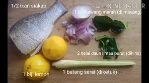 Daun herba terdiri daripada daun chapa, daun meringan, daun teja, daun lamuni hitam, daun limau purut, limau purut, serai wangi, daun balik angin, daun senduduk, daun lengkuas. Siakap Steam Buat Ibu Berpantang Youtube