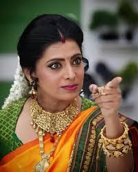 Priya Raman's Instagram, Twitter & Facebook