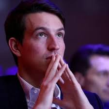 Department store heir Blake Nordstrom dies at 58