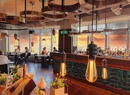 The highest restaurant in bucharest. Restaurante Romantice Din BucureÈti La Care SÄ IeÈi De Ziua IndrÄgostiÈilor Restograf Ro