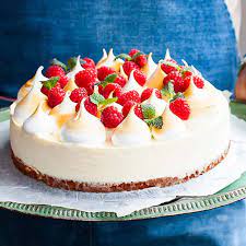 Fredag & tårta vit 75 g sötmandel, drygt 1 dl 1 dl florsocker 2 äggvitor ½ dl socker. Mandeltarta Med Punschparfait Och Italiensk Marang Recept Ica Se