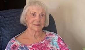 Remembering Elaine Steele, teacher and world traveler