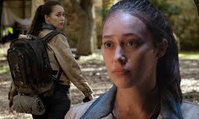They meet an ostensibly friendly teenager named dakota. Fear The Walking Dead Alicia Clark Escapes Deranged Survivor As She Boldly Takes Charge Of Dakota Daily Mail Online