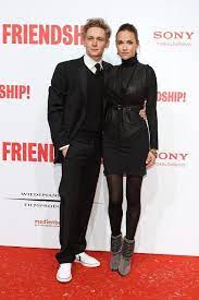 9,358 likes · 22 talking about this. Alicja Bachleda Curus Na Premierze Filmu Friendship W Berlinie