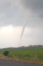 Maybe you would like to learn more about one of these? Maltempo Inizia Un Pomeriggio Terribile Al Nord Tornado A Cavallermaggiore Temporali Come Bombe In Piemonte Live