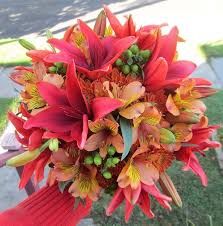 Red Lily And Orange Alstroemeria Bouquet Alstroemeria Bouquet Wedding Flowers Flowers Bouquet