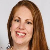 Heidi Holmes's Instagram, Twitter & Facebook