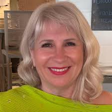 Paula Conn's Instagram, Twitter & Facebook