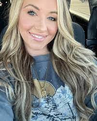 Shawna Drake's Instagram, Twitter & Facebook