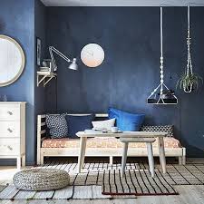 Create A Space Fit For Both Socialising And Sleeping For A Simple Yet Personalised Feel With Tarva Day Bed Murphy Bett Ikea Wohungsdekoration Ikea Schlafzimmer