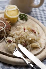 Deutsch Spezialitaten Genussregion Von A Z Rezepte Krautsalat Mit Speck Krautsalat Rezepte