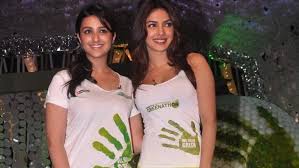 Are Parineeti Chopra And Priyanka Chopra Real Sisters Iwmbuzz Actress Priyanka Chopra Bollywood Actress Parineeti Chopra