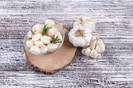 Kombinasikan dengan madu organik murni untuk mendapatkan manfaat bawang putih yang maksimal. Rutin Makan 2 Siung Bawang Putih Campur Madu Selama Seminggu Ini Keajaiban Yang Terjadi Pada Tubuh Serambi Indonesia