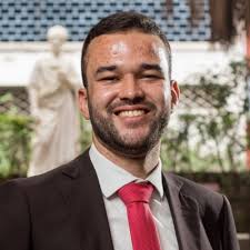 Recebi a incrível notícia de que fui selecionada para ser monitora do…