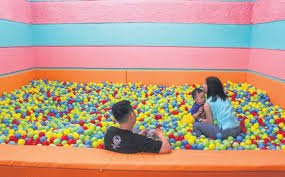 Harga kolam mandi bola/kolam renang mini/kolam plastik/kolam balon anak port. Tak Hanya Untuk Anak Kecil Yuk Rasakan Sensasi Mandi Bola Di Kolam Bola Terbesar Di Indonesia Semua Halaman Nova