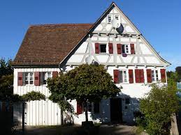 Mit 9107 wohngebäuden ist waiblingen für jede familie, die ein haus mieten will, eine der ersten anlaufstellen. Datei Weingartner Vorstadt32 Waiblingen Jpg Wikipedia