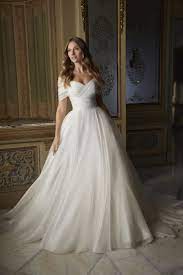 39 Beautiful Beach Wedding Dresses Perfect For A Coastal Celebration Wedding Dresses Romantic Cute Wedding Dress Plain Wedding Dress
