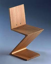 Rietveld in 1934 and is considered a pioneer of the panton chair by verner panton. Rietveld Miniature Zig Zag Chair 1934 By Vitra Design Nova68 Com