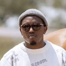 Kwivuza birahenda kurusha kwirinda indwara. Gukora siporo n'iyo yaba ari  iy'iminota mike ku bakora akazi kabasaba kwicara umwanya munini ni bumwe mu  buryo bufasha umuntu kwirinda indwara zirimo n'izitandura.