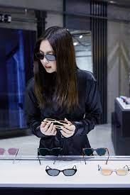 Looking for a good deal on gentle monster? Gentle Monster On Twitter Jennie In Haus Dosan Jennie Wearing Linda 01 Check Out Jennie In Haus Dosan Gentle Monster Which Strives For A New Direction Of Future Retail Jennie Jenniexgentlemonster Blackpink í•˜ìš°ìŠ¤ë„ì‚°
