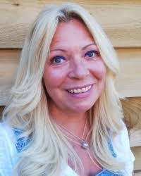 Tracey Vickery's Instagram, Twitter & Facebook